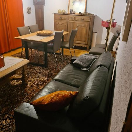Haus Paesch Nahe See Mit Beheiztem Whirlpool/Sauna Butgenbach Luaran gambar